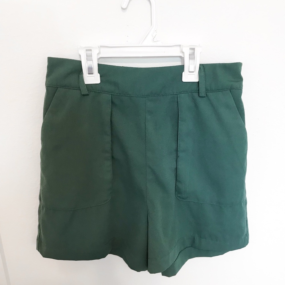 a new day (XS) green shorts